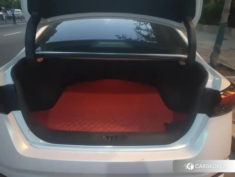 Nissan Altima id 4601779 из Китая 8