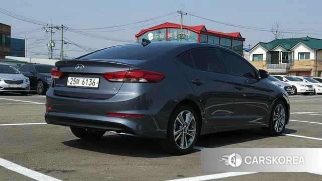 Hyundai Avante AD id 3861653 из Кореи 12