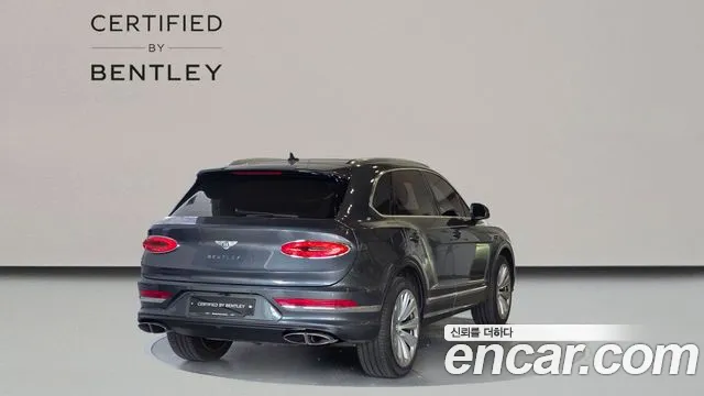 Bentley Bentayga 2023 Серый из Кореи, фото 2