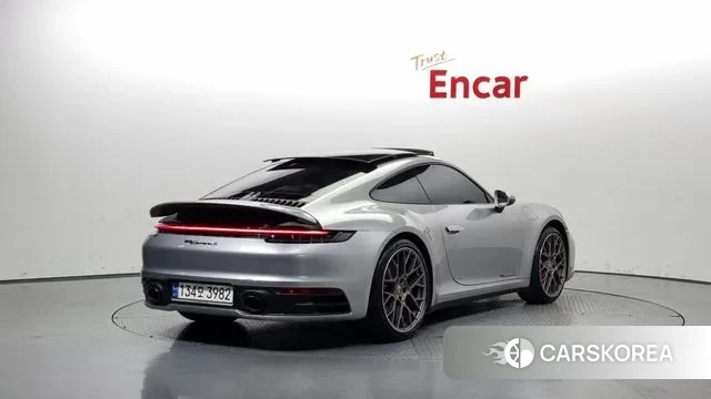 Porsche 911(992) id 3032450 из Кореи 12