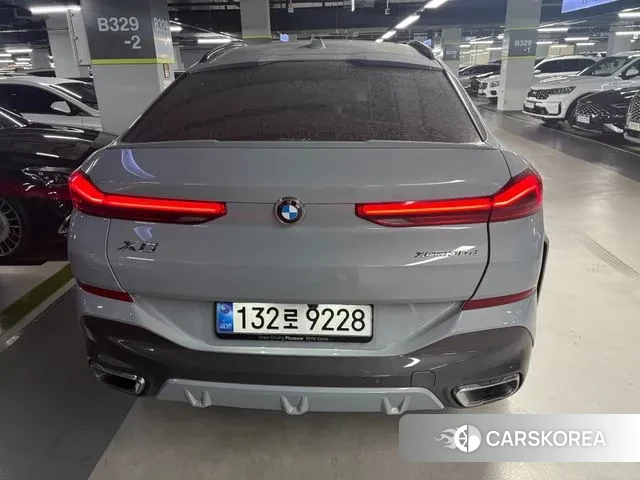 BMW X6 (G06) 2025 Серебристо-серый из Кореи, фото 2
