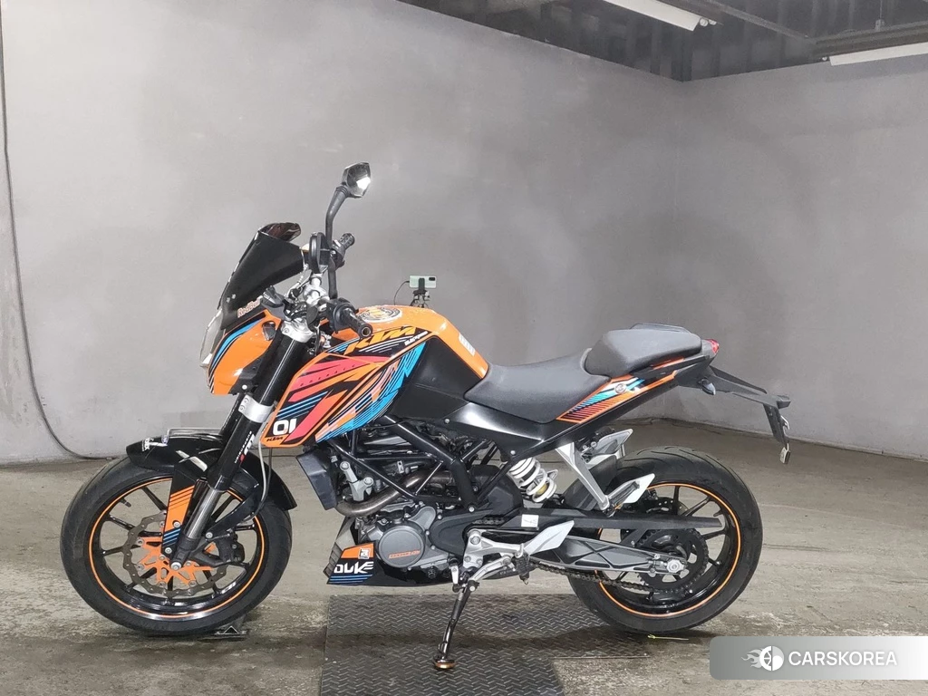 Проданный KTM 200 DUKE 2012 из Японии, фото 2