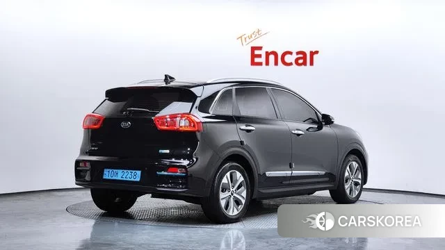 Kia Niro EV id 3713765 из Кореи 12