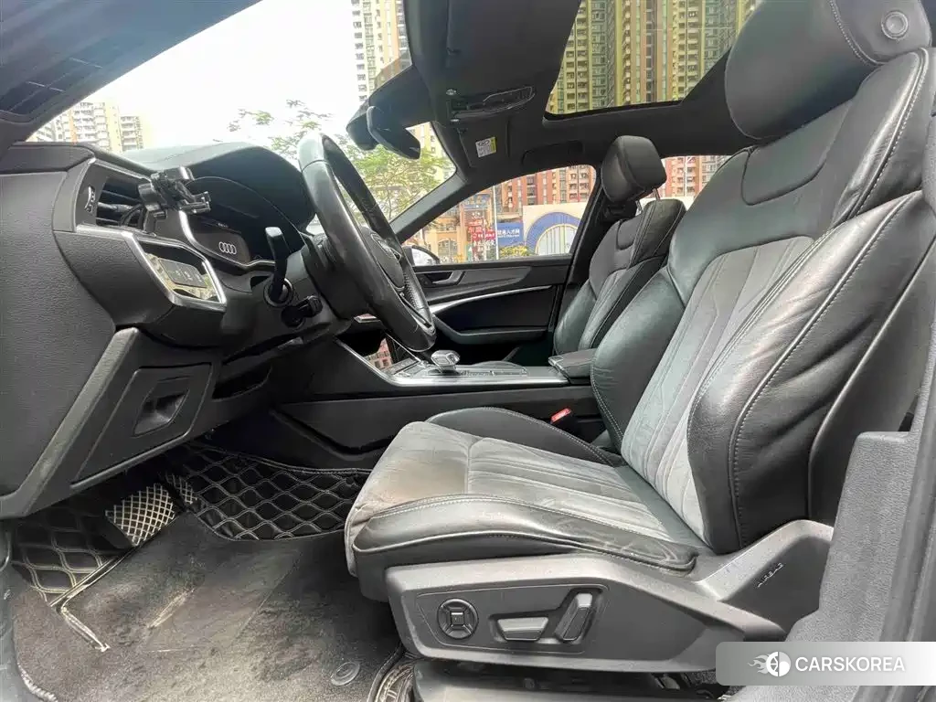 Audi A6L id 4547557 из Китая 12