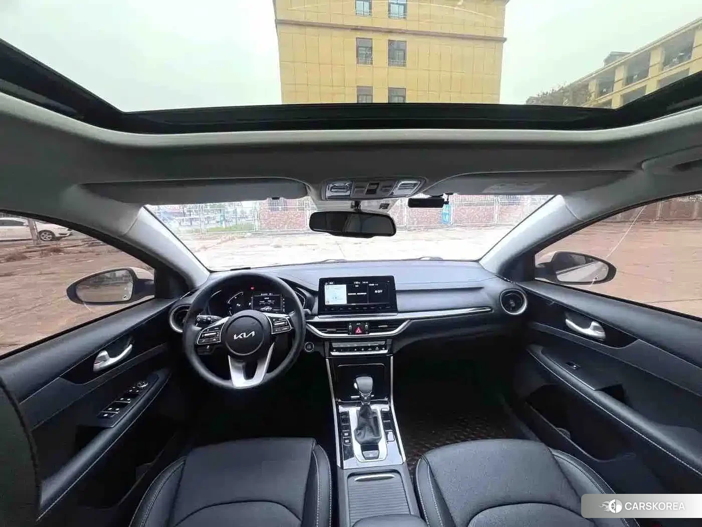 Kia K3 2022 Белый из Китая, фото 4