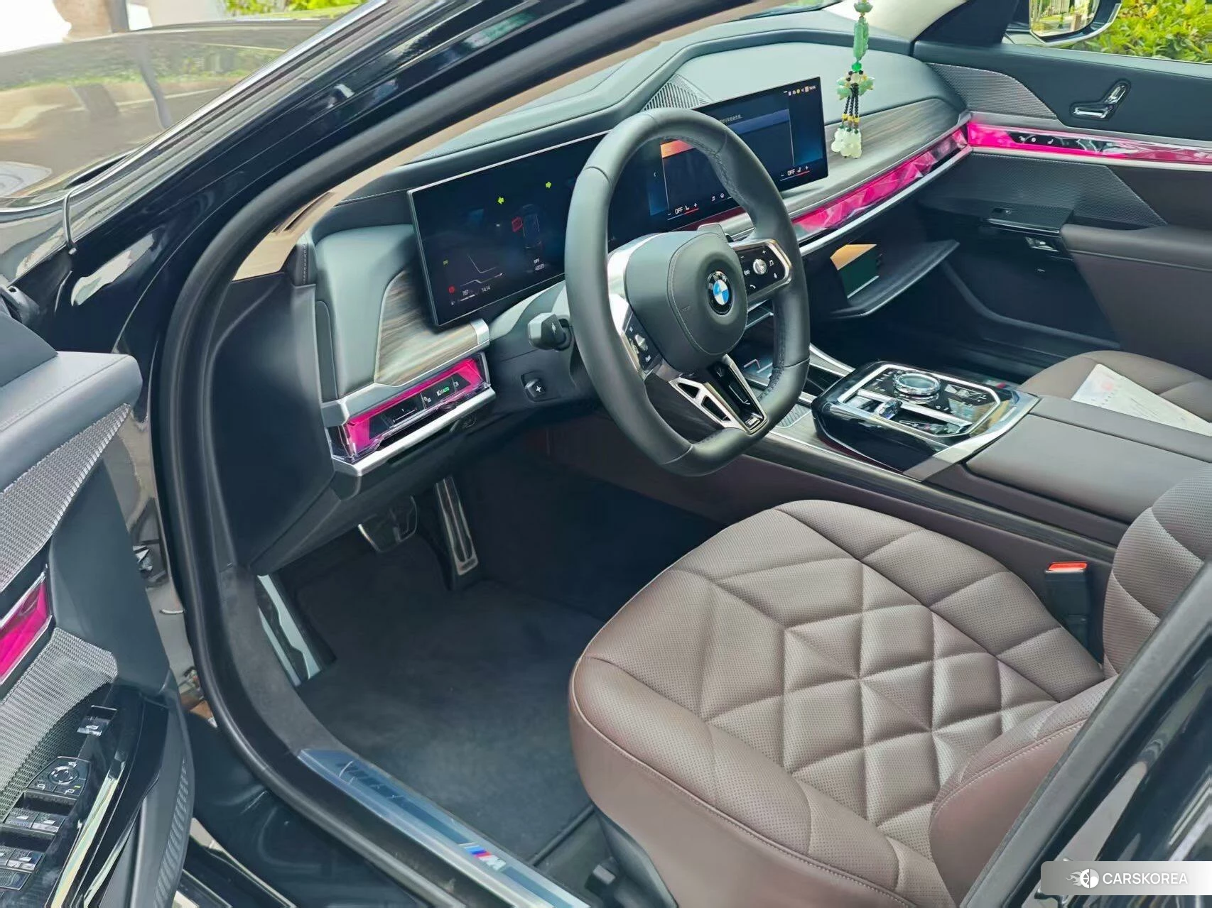 BMW 7 series 2022 Черный из Китая, фото 2