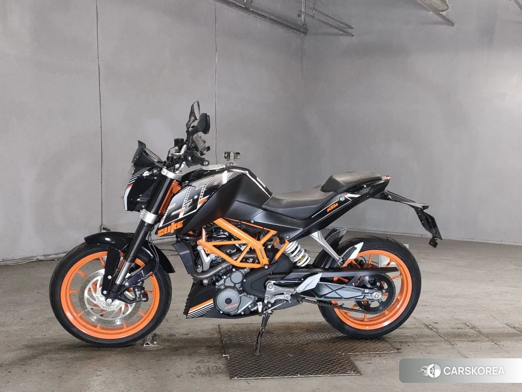 Проданный KTM 250 DUKE 2015 из Японии, фото 2