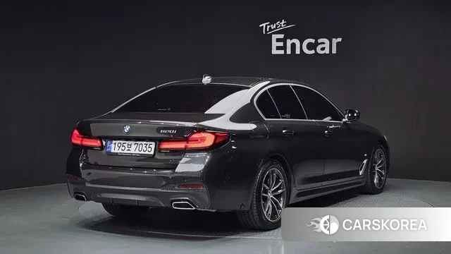 BMW 5 Series (G30) id 3437379 из Кореи 12