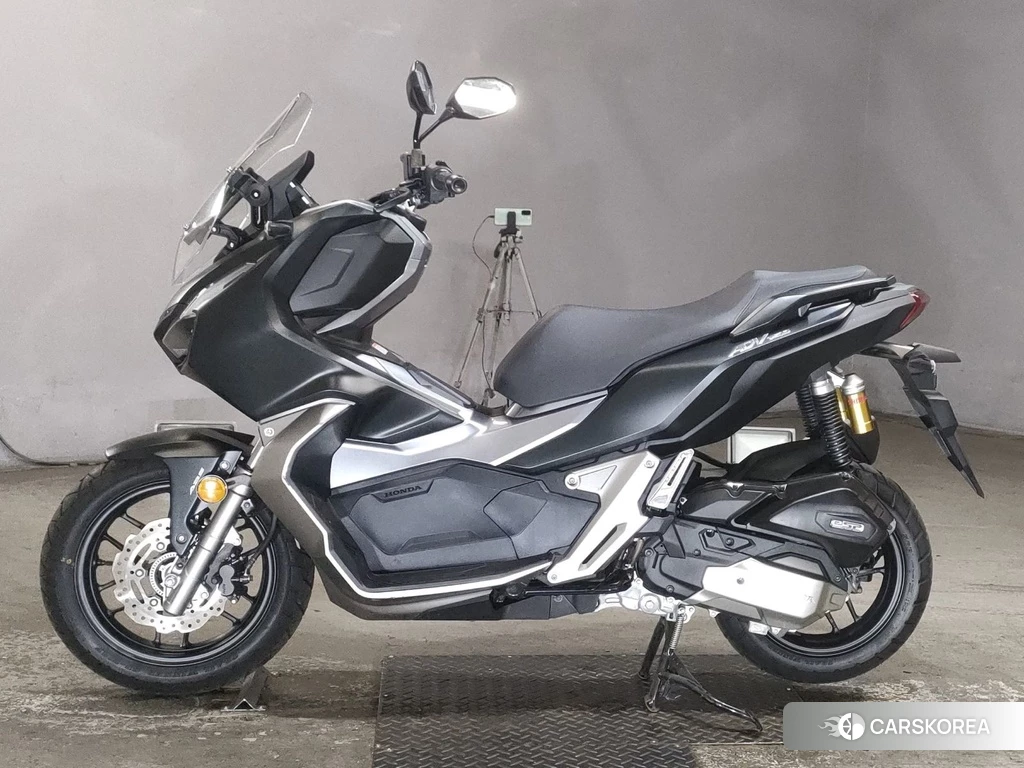 Проданный Honda ADV150 2019 из Японии