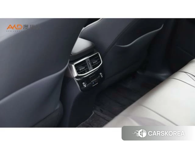 Lexus RX 2023 Серебристо-серый из Китая, фото 2