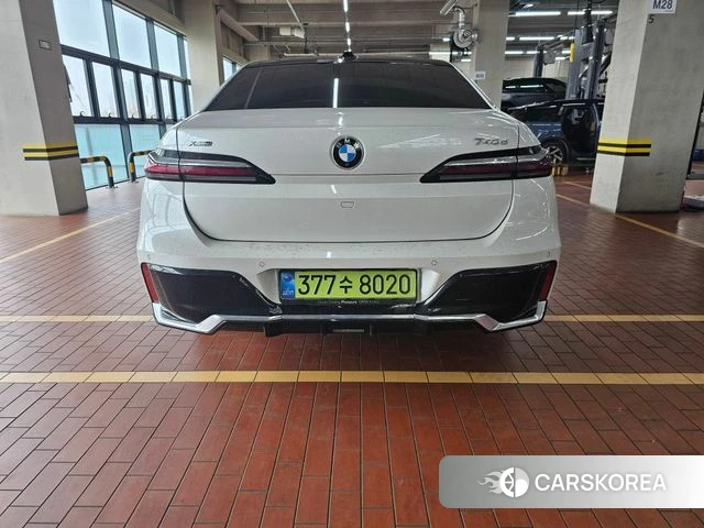 BMW 7 Series (G70) 2025 Белый из Кореи, фото 2