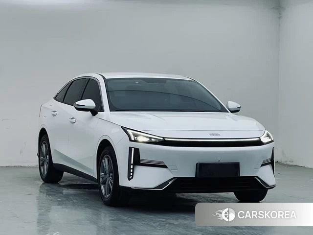 Geely Galaxy Galaxy L6 2025 Белый из Китая, фото 2