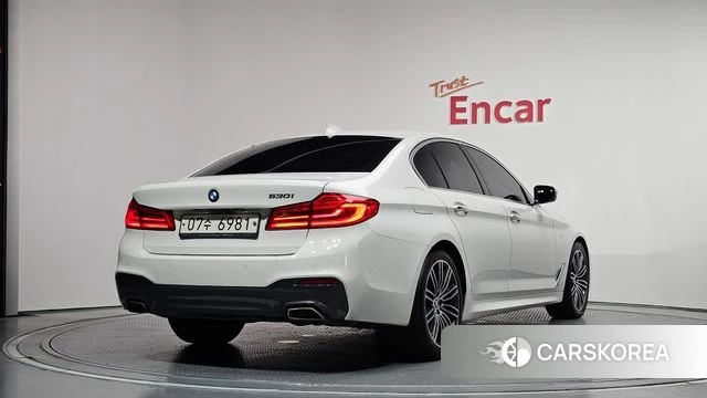 BMW 5 Series (G30) id 4596162 из Кореи 12