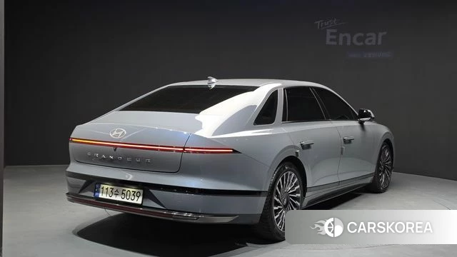 Hyundai Grandeur (GN7) id 3818240 из Кореи 12