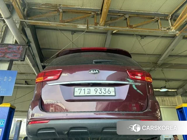 Kia The New Carnival 2018 Фиолетовый из Кореи, фото 2