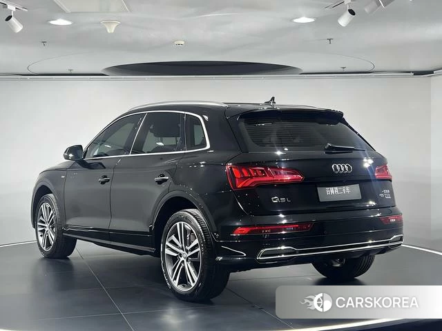 Audi Q5L id 4275844 из Китая 7