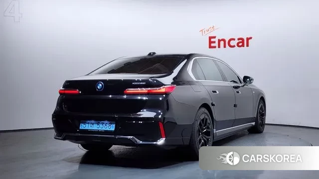 BMW i7 (G70) id 3670241 из Кореи 12