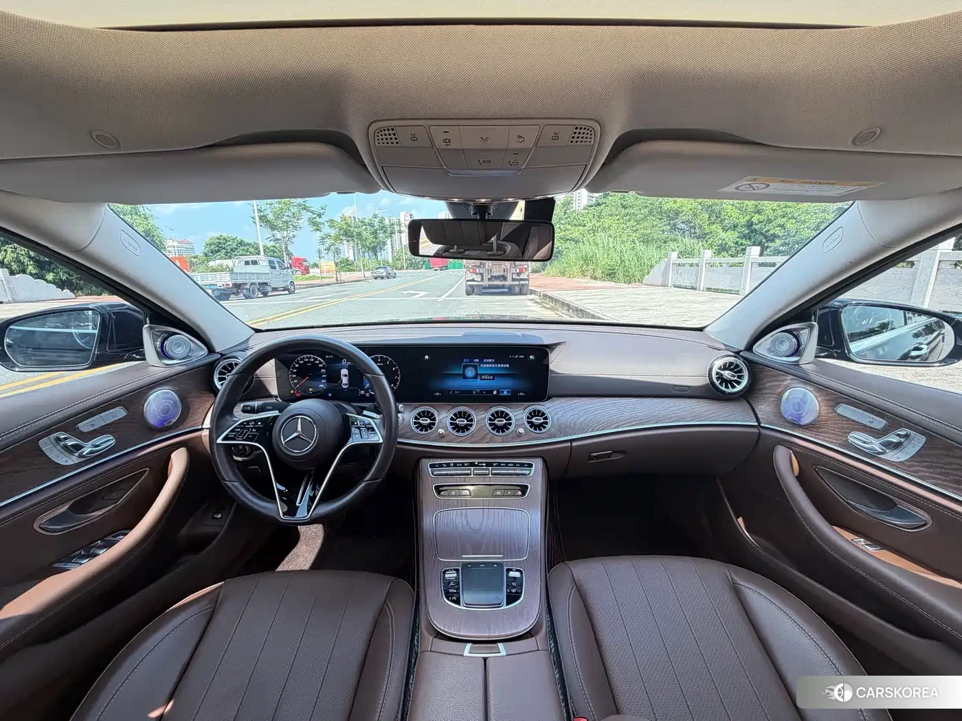 Mercedes-Benz E-Class 2023 Черный из Китая, фото 2