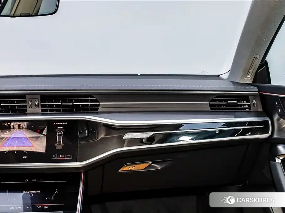 Audi A7L id 4601169 из Китая 12