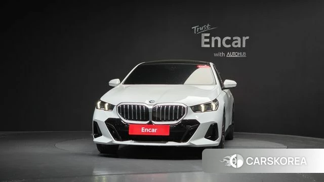 BMW 5 Series (G60) id 4532888 из Кореи 12