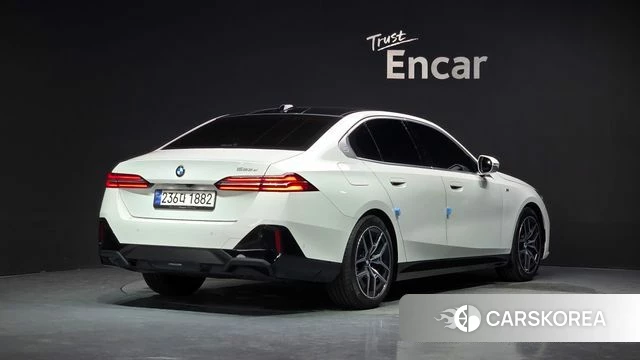 BMW 5 Series (G60) id 4571424 из Кореи 12