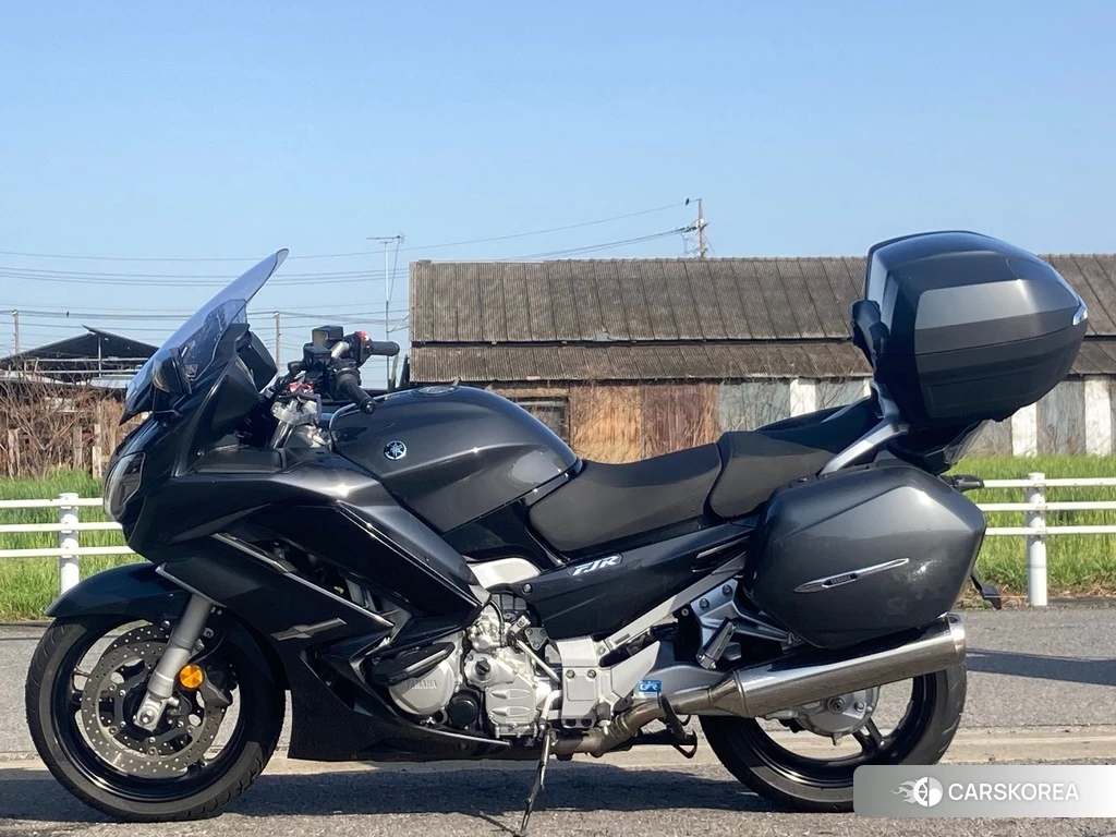 Проданный Yamaha FJR 1300 2021 из Японии