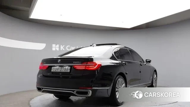 BMW 7 Series (G11) id 3243880 из Кореи 12