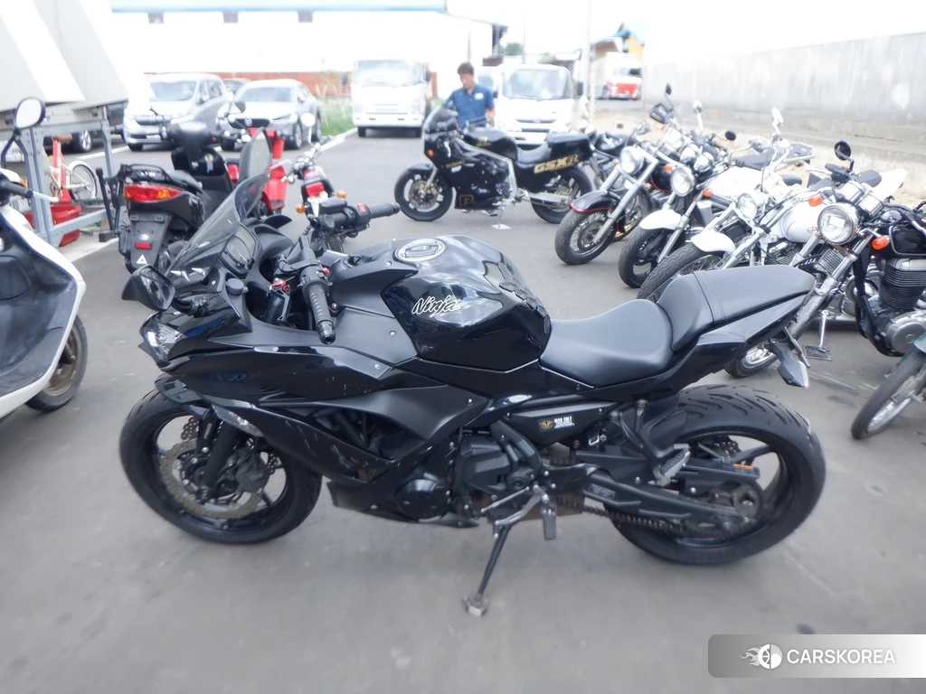Проданный Kawasaki NINJA 650 ABS 2017 из Японии, фото 2