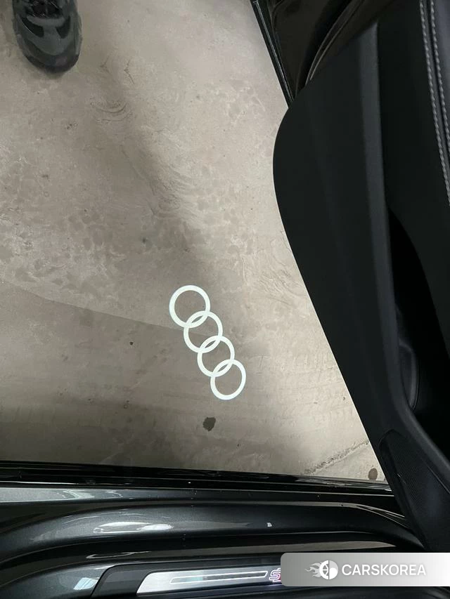 Audi A4L 2024 Темно-серый из Китая, фото 4
