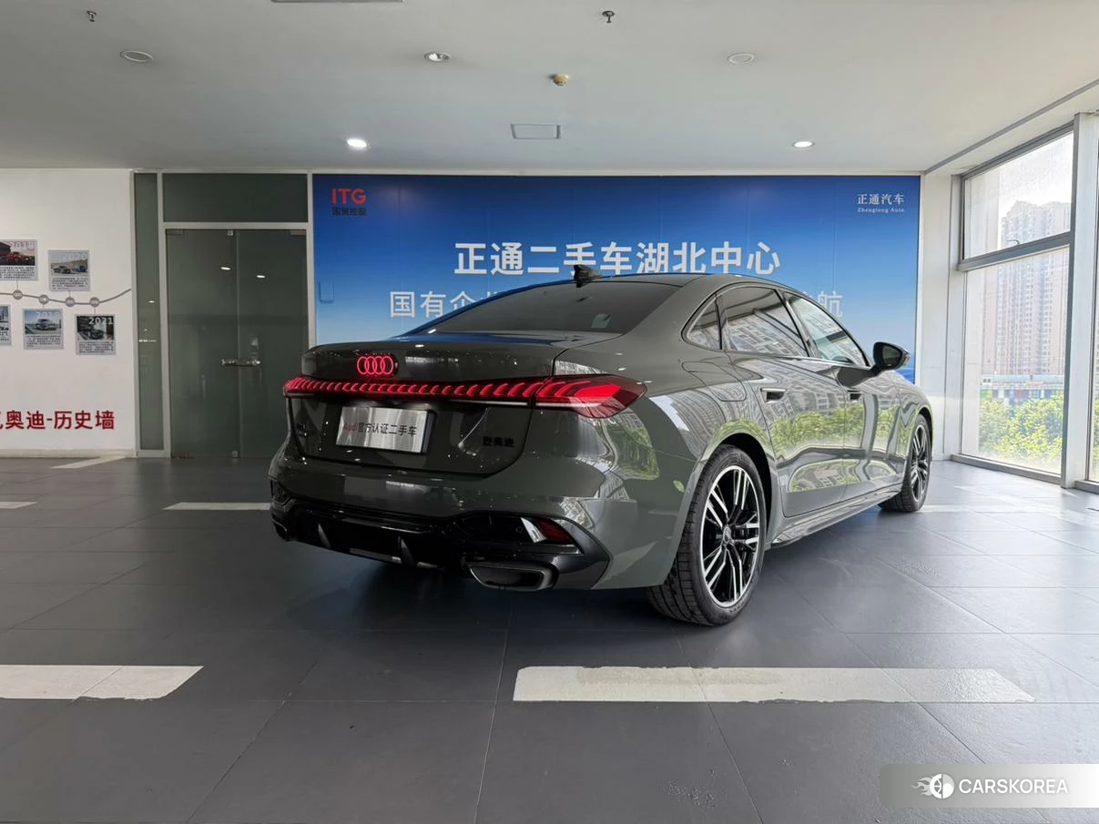 Audi A5L id 4512458 из Китая 12