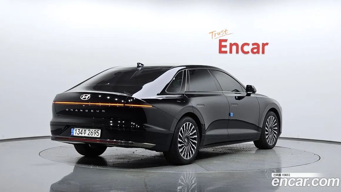 Hyundai Grandeur Hybrid (GN7) id 1705237 из Кореи 12