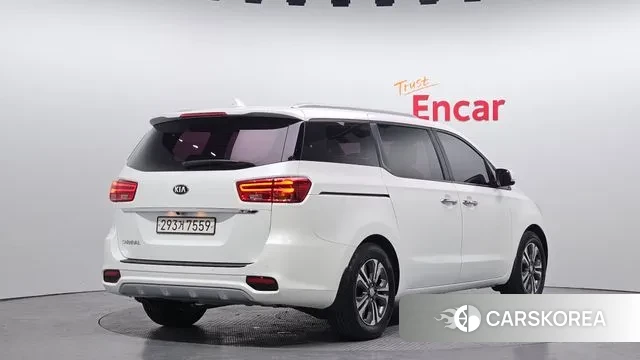 Kia The New Carnival id 3661776 из Кореи 12
