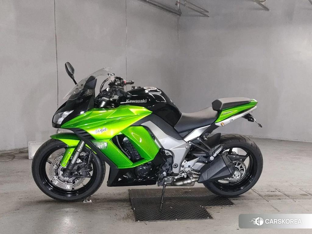 Проданный Kawasaki NINJA 1000 2011 из Японии, фото 2