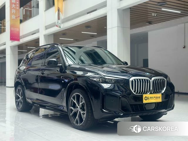 BMW X5 2024 Черный из Китая, фото 2