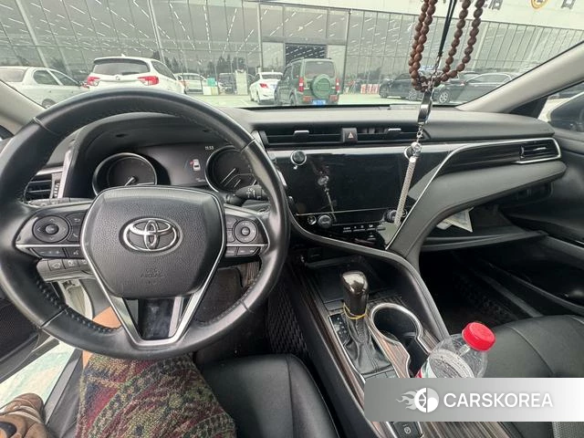 Toyota Camry 2021 Белый из Китая, фото 2
