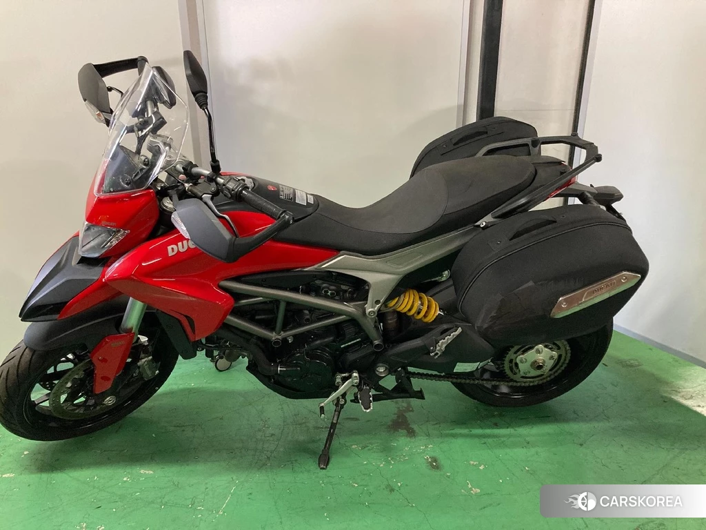 Проданный Ducati HYPERSTRADA 2014 из Японии, фото 2