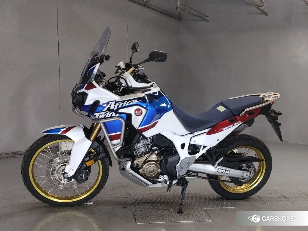Проданный Honda CRF1000L AFRICA TWIN ADV DCT 2019 из Японии, фото 2