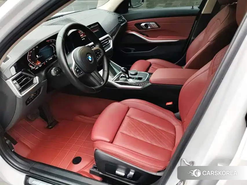 BMW 3 series 2022 Белый из Китая, фото 2