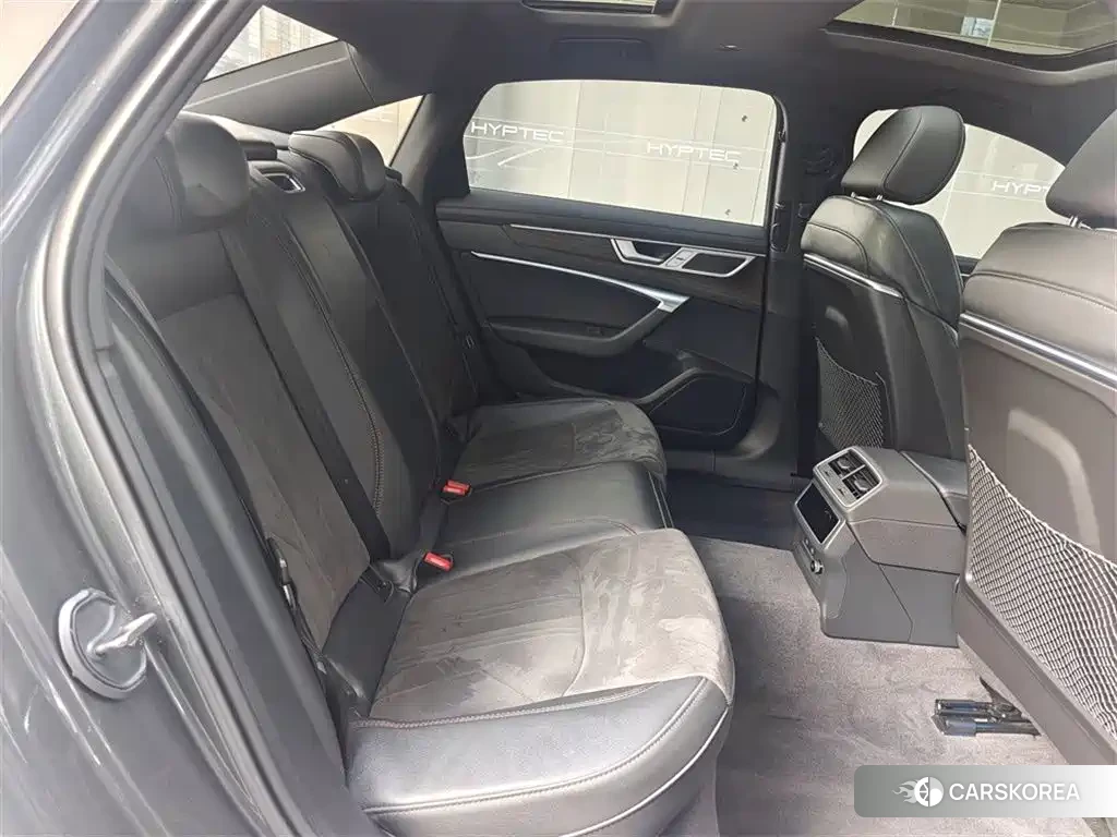 Audi A6L id 4644469 из Китая 8