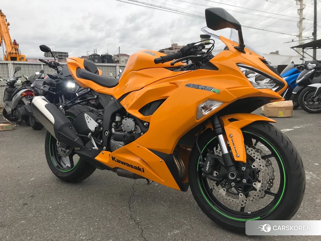 Проданный Kawasaki NINJA ZX-6R 2019 из Японии