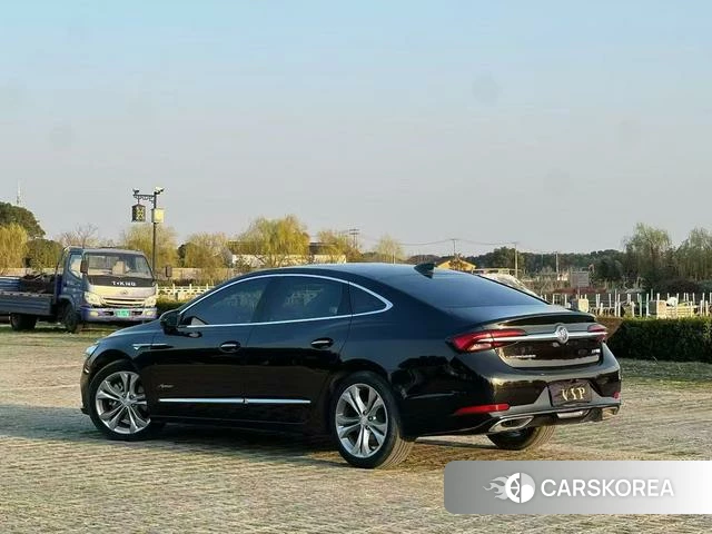 Buick Lacrosse 2022 Черный из Китая, фото 2