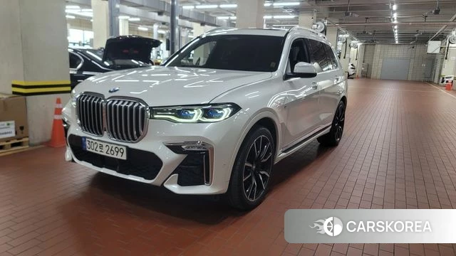 BMW X7 (G07) 2022 Белый из Кореи, фото 2