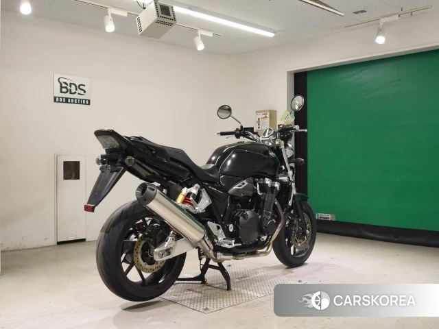 Проданный Honda CB1300SF 2018 из Японии, фото 2