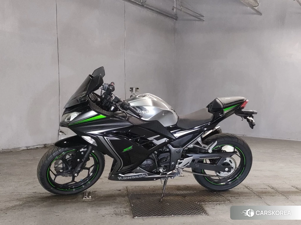 Проданный Kawasaki NINJA 250 2015 из Японии, фото 2