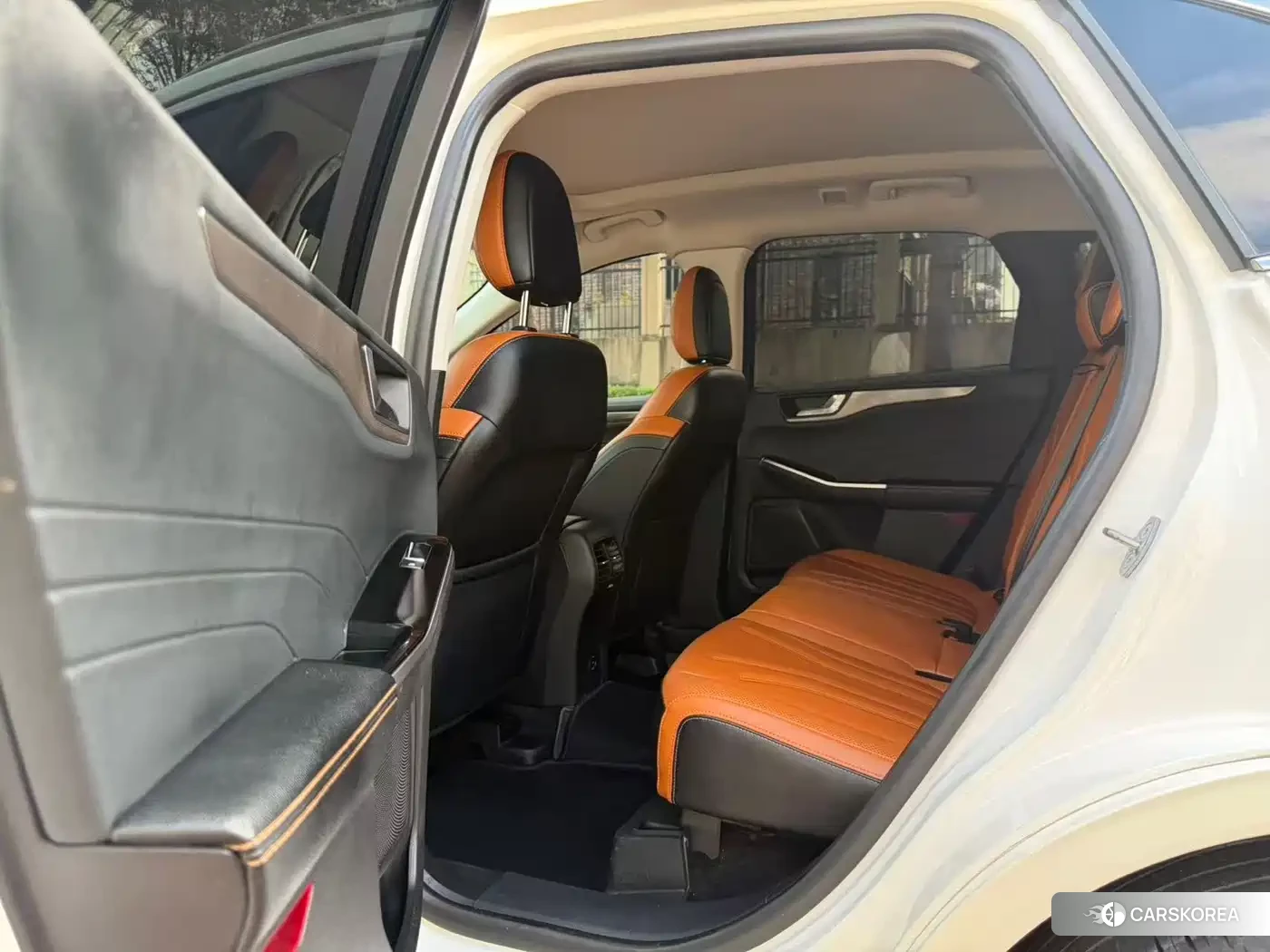 Ford Escape id 4606954 из Китая 12