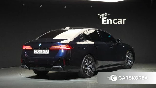 BMW 5 Series (G60) id 4916323 из Кореи 12