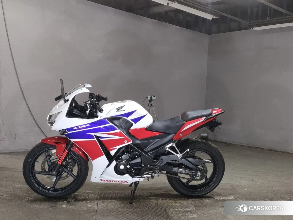 Проданный Honda CBR250R 2015 из Японии, фото 2