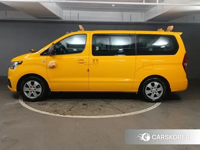 Hyundai The New Grand Starex id 3742673 из Кореи 12