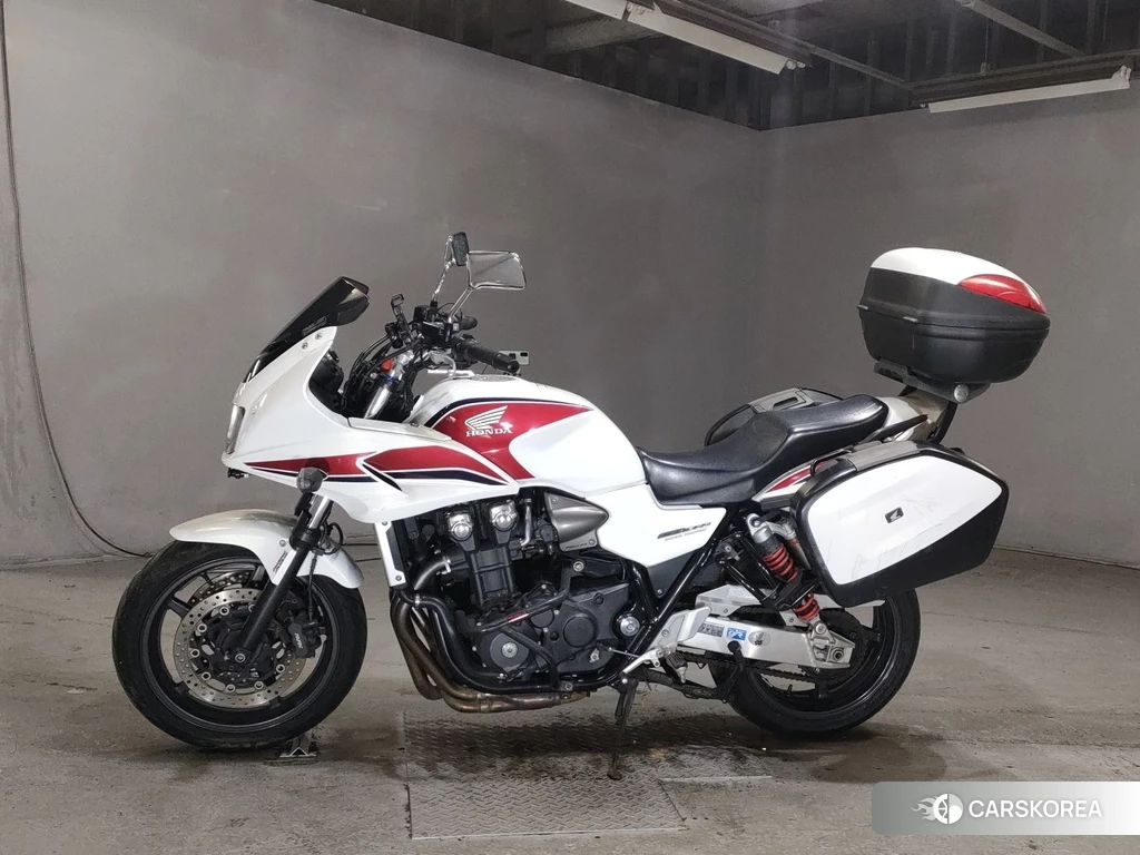 Проданный Honda CB1300ST 2010 из Японии