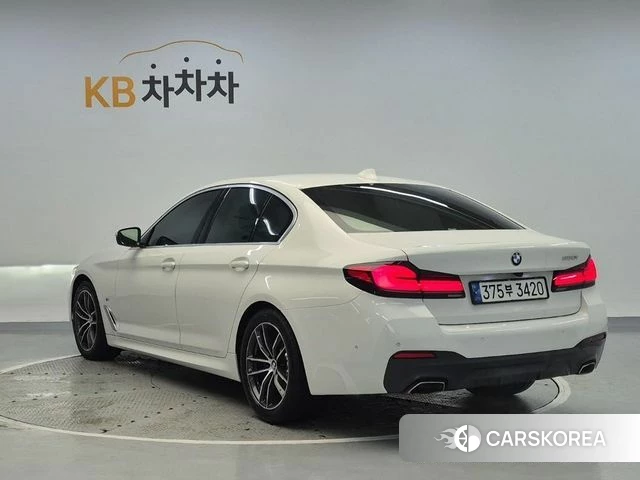 BMW 5 Series (G30) id 3924117 из Кореи 11